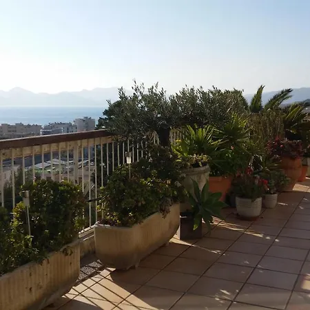 Two Bedrooms * Cannes